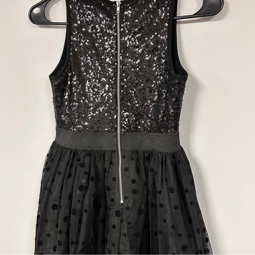 D-Signed by Disney Super Cute Girls sparkly sequined black  dress , M (10 / 12)